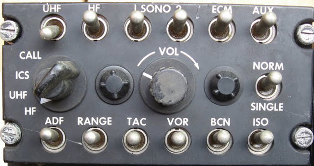 tracker_radio_ panel3_v2.jpg